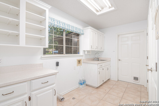 Seguin, Texas, 78155, United States, 4 Bedrooms Bedrooms, ,3 BathroomsBathrooms,Residential,For Sale,1880390