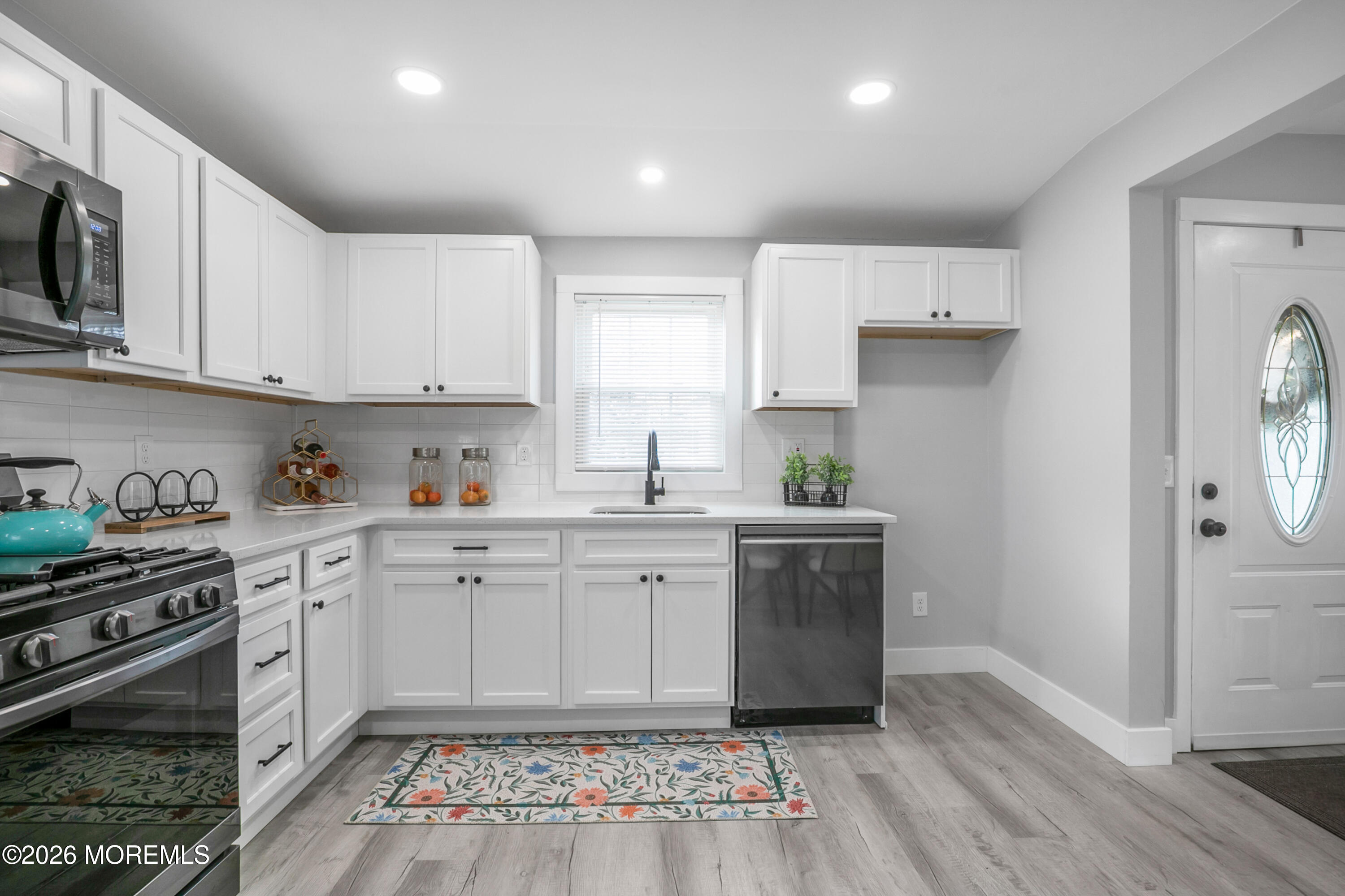 Union Beach, New Jersey, 07735, United States, 3 Bedrooms Bedrooms, ,2 BathroomsBathrooms,Residential,For Sale,2007780