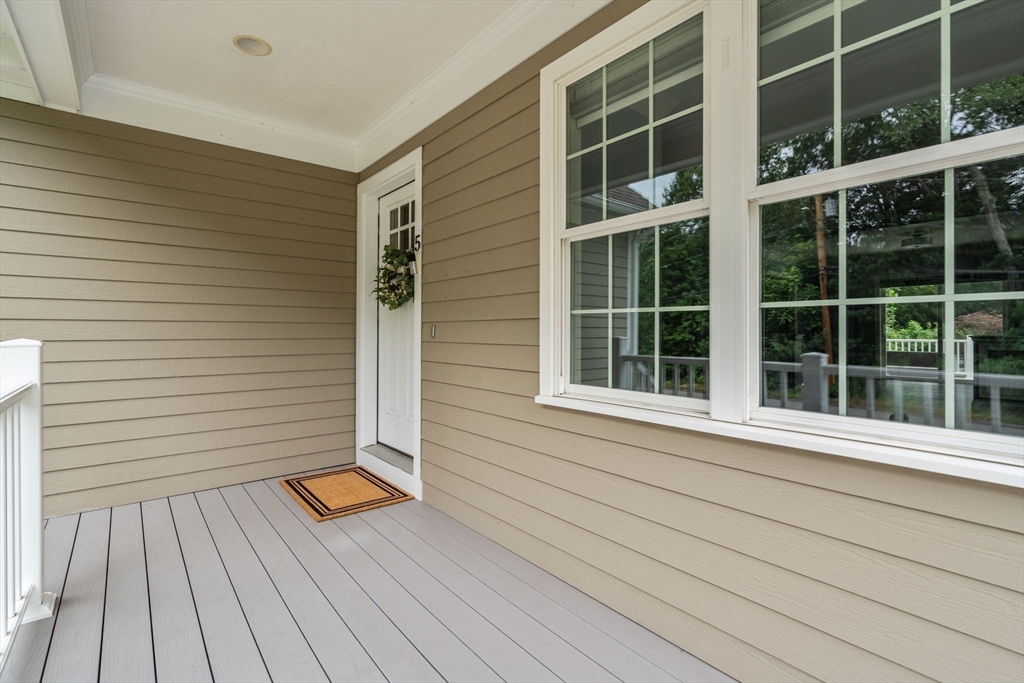 Natick, Massachusetts, 01760, United States, 3 Bedrooms Bedrooms, ,3 BathroomsBathrooms,Residential,For Sale,1941867