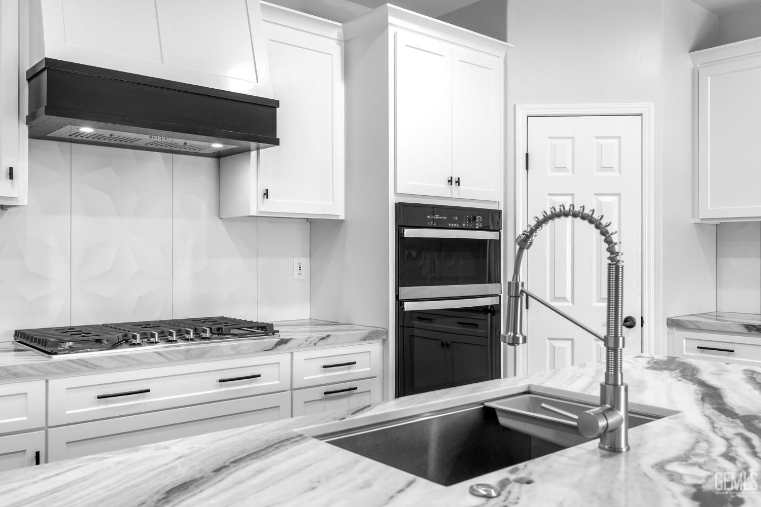 Bakersfield, California, 93312, United States, 3 Bedrooms Bedrooms, ,2 BathroomsBathrooms,Residential,For Sale,1989296