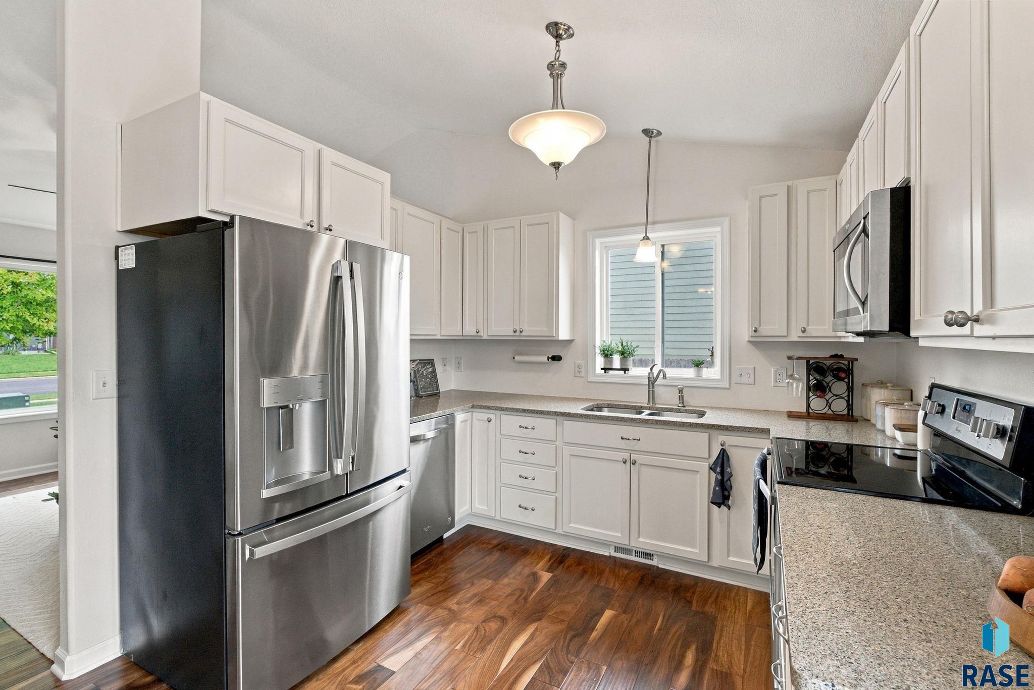 Brett Ave, Sioux Falls, SD 57108 #1