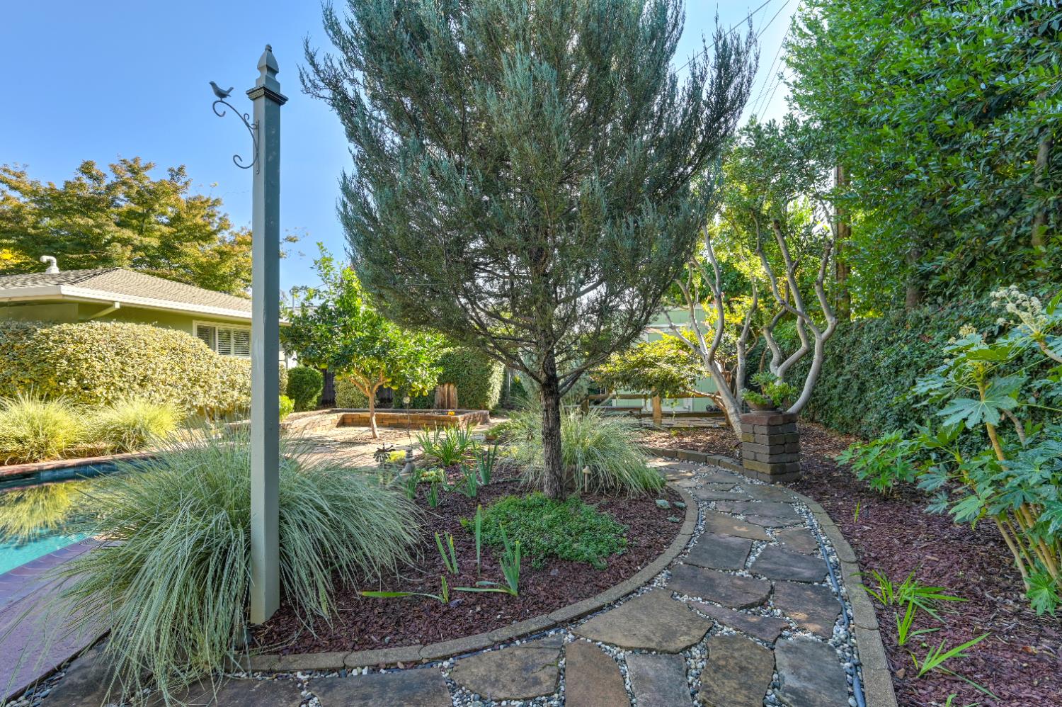 Sacramento, California, 95819, United States, 3 Bedrooms Bedrooms, ,2 BathroomsBathrooms,Residential,For Sale,1987598