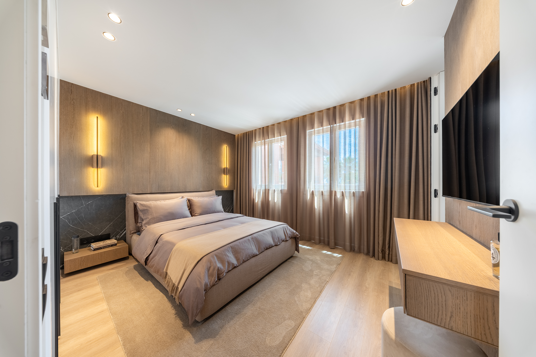  Townhouse with panoramic golf views and sunset terraces in Benahavís - 物件實景