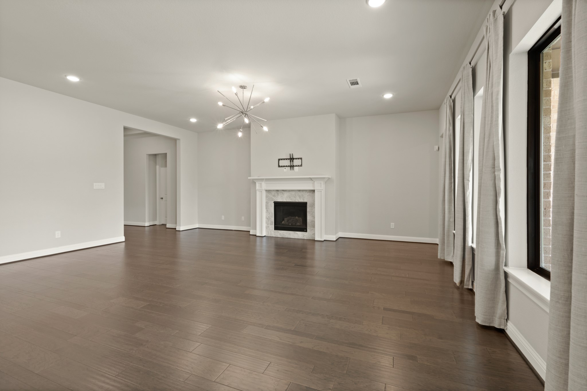 Katy, Texas, 77494, United States, 4 Bedrooms Bedrooms, ,3 BathroomsBathrooms,Residential,For Sale,1903819