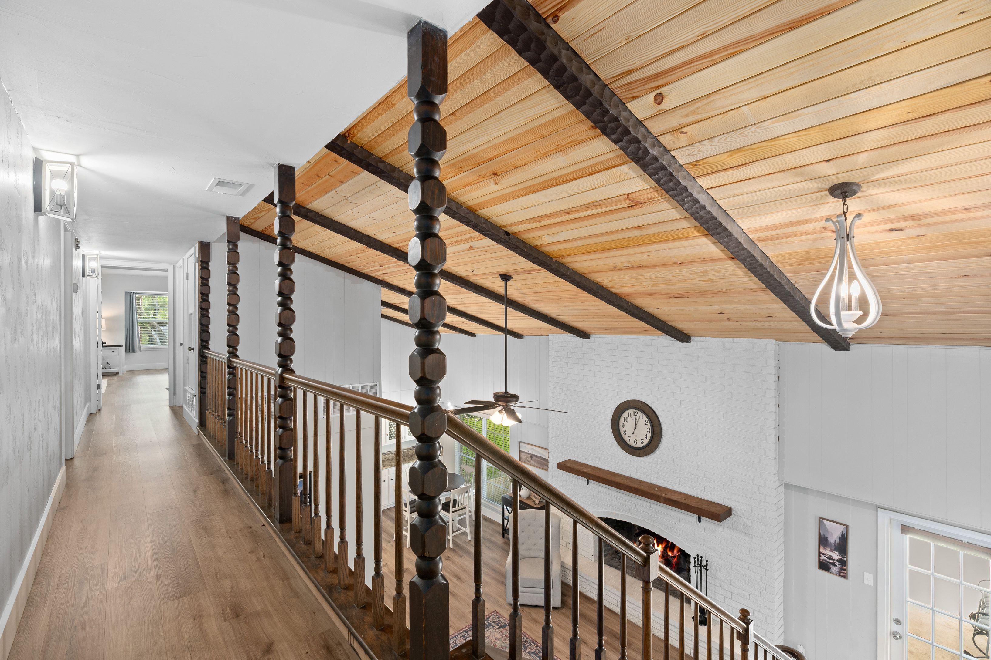 Chateau-Inspired Retreat with Pool and Stables - 物件實景