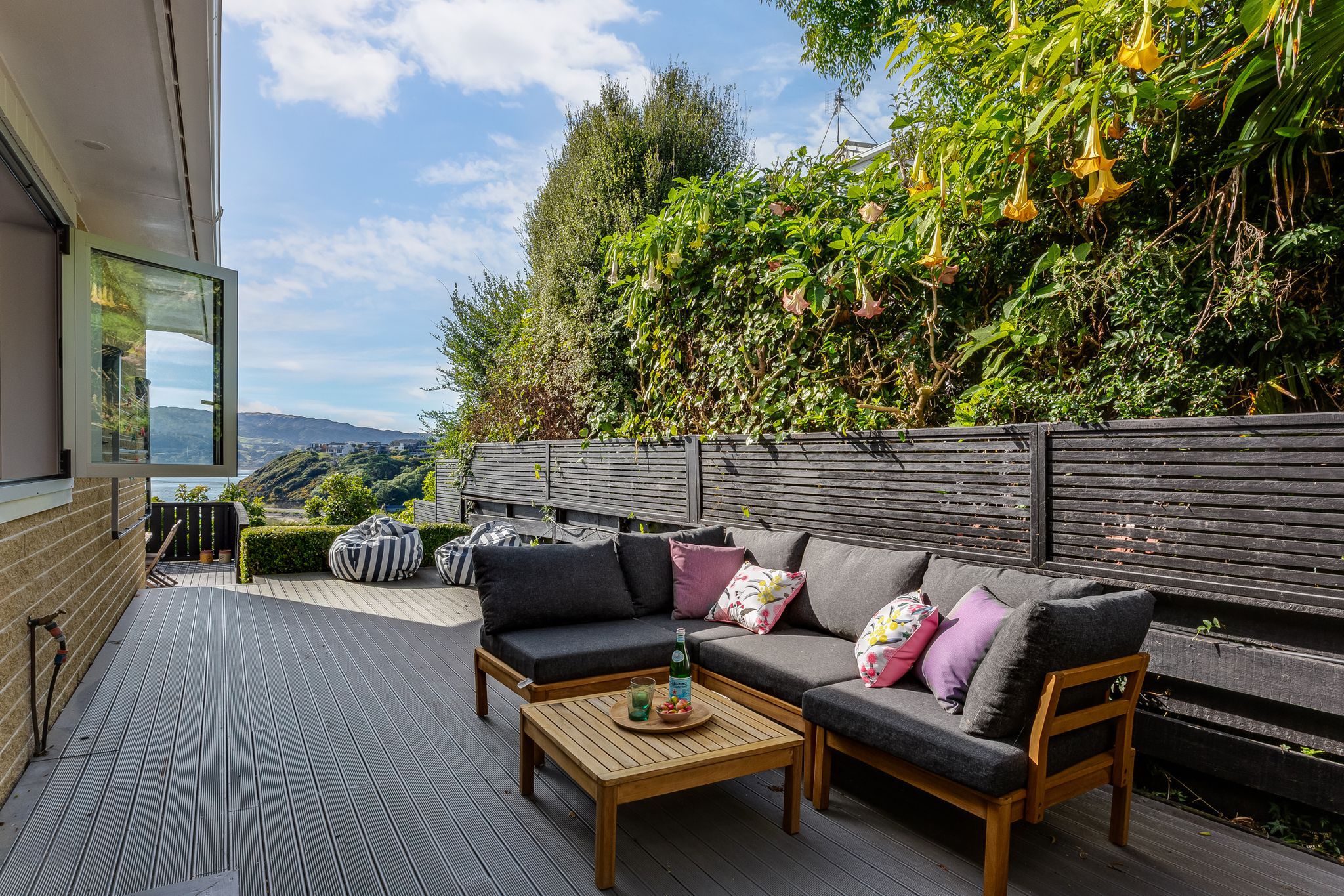  11 Spinnaker Drive, Whitby - 物件實景