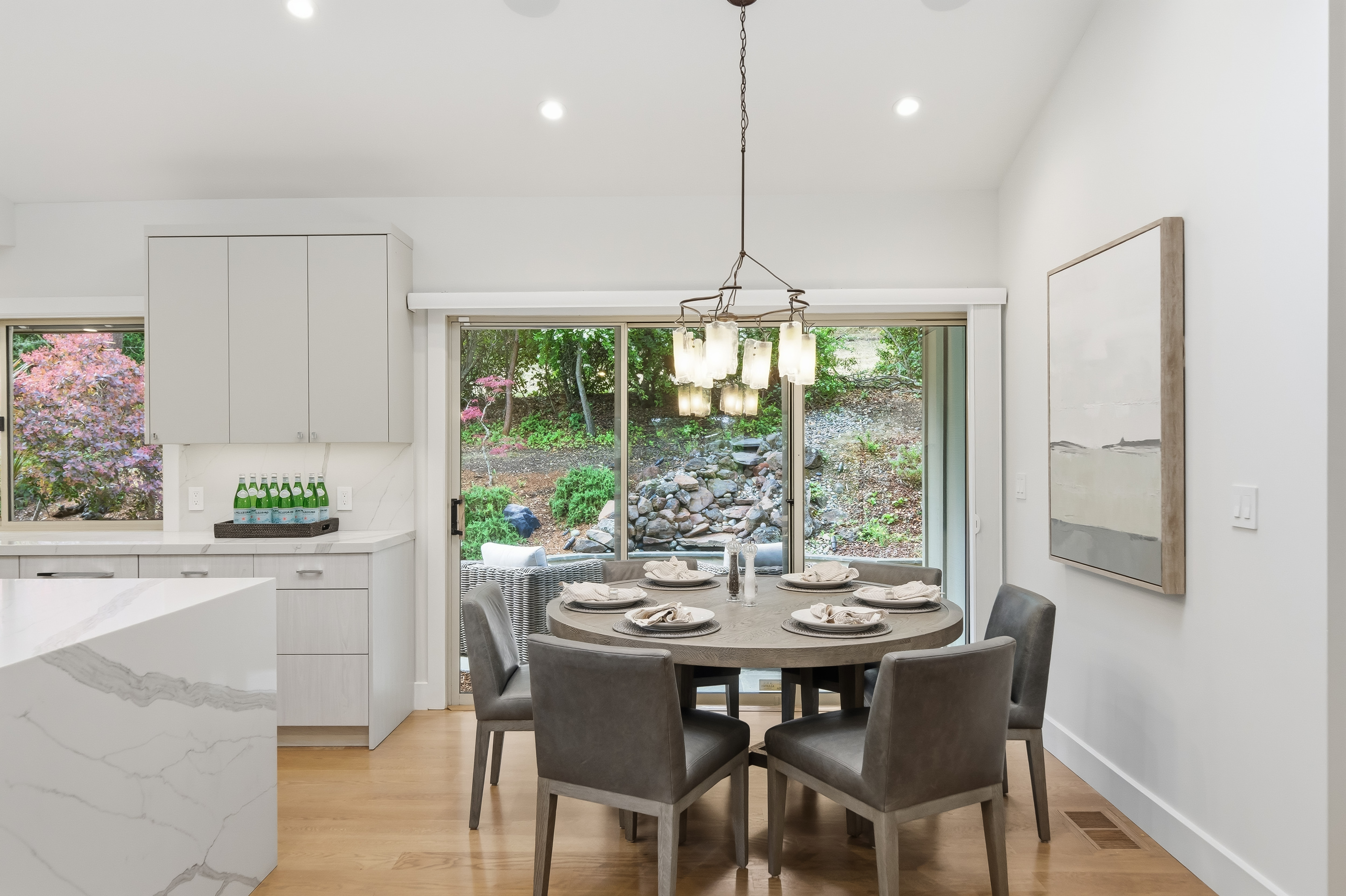  Contemporary Luxury with Pool, Tennis, and Solar - 物件實景