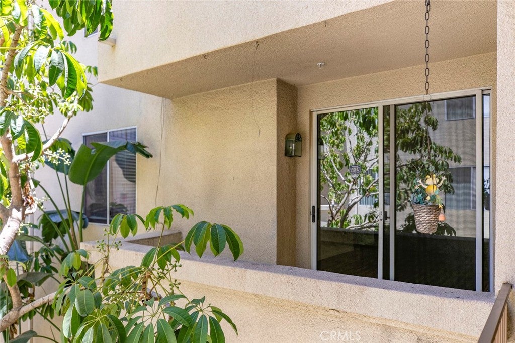 Granada Hills, California, 91344, United States, 2 Bedrooms Bedrooms, ,2 BathroomsBathrooms,Residential,For Sale,1940302