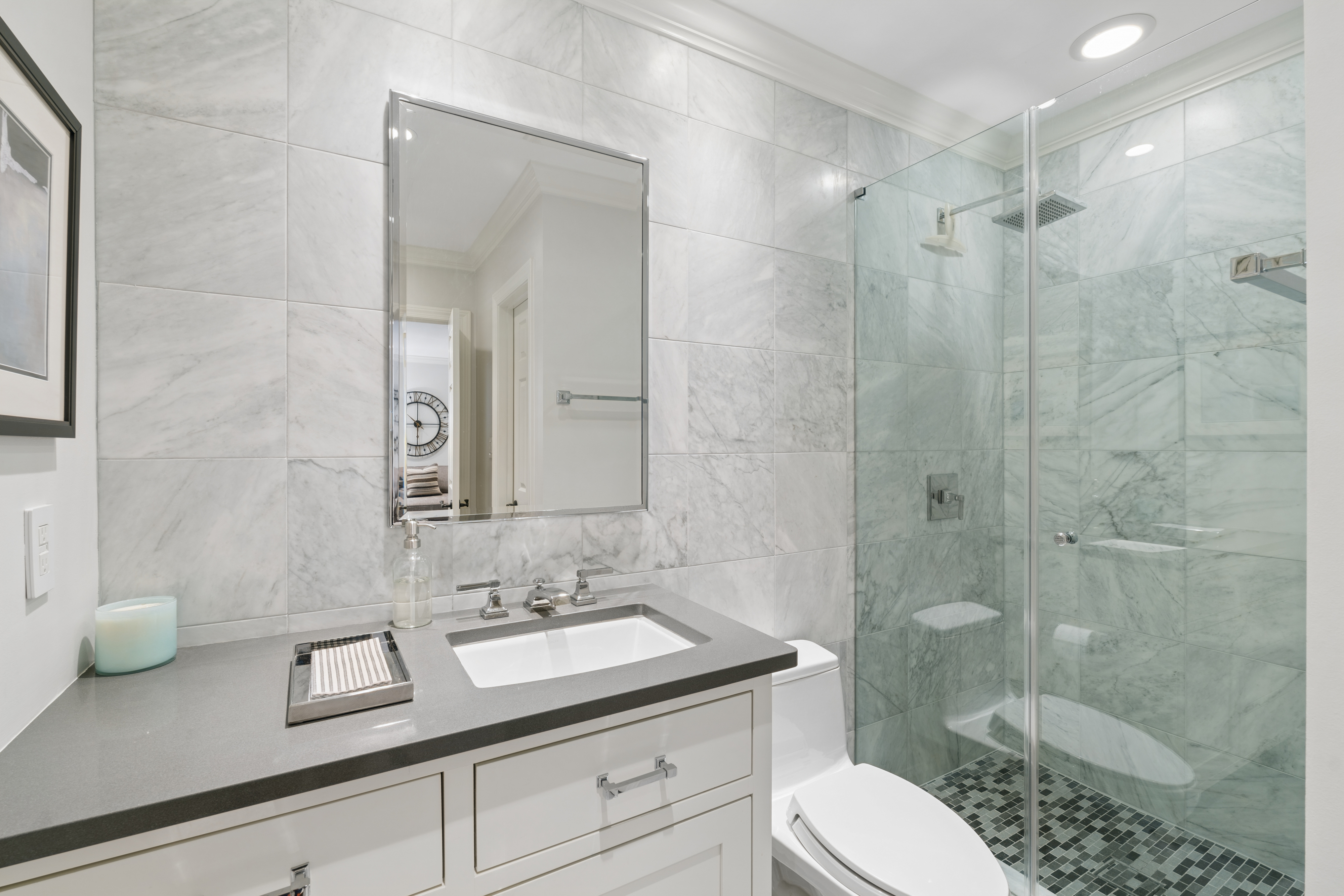  Carefully Curated End Unit Townhome in the Heart of Brookhaven - 物件實景