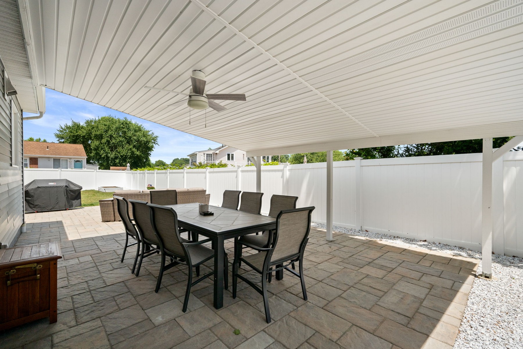  completely remodeled and update contemporary ranch - 物件實景