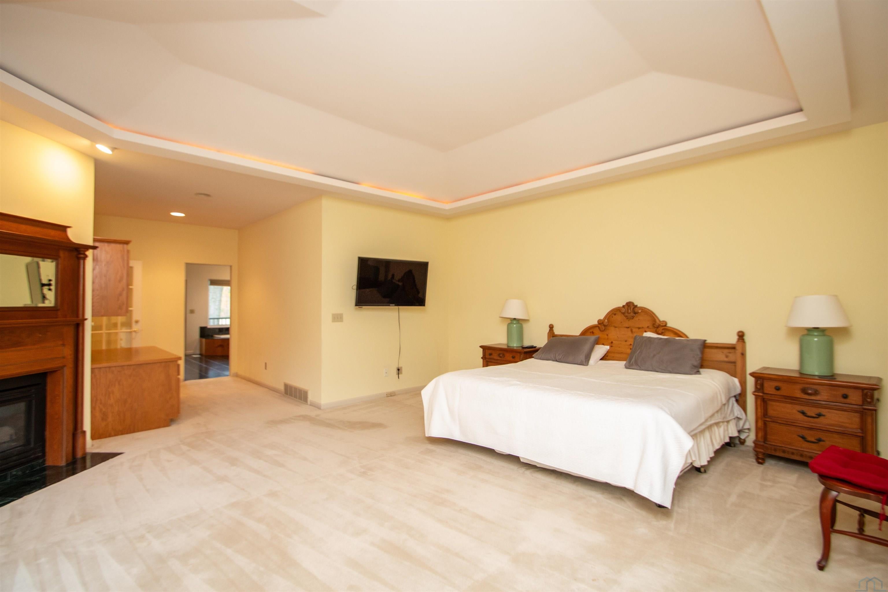 Dakota Dunes, South Dakota, 57049, United States, 4 Bedrooms Bedrooms, ,4 BathroomsBathrooms,Residential,For Sale,1977162