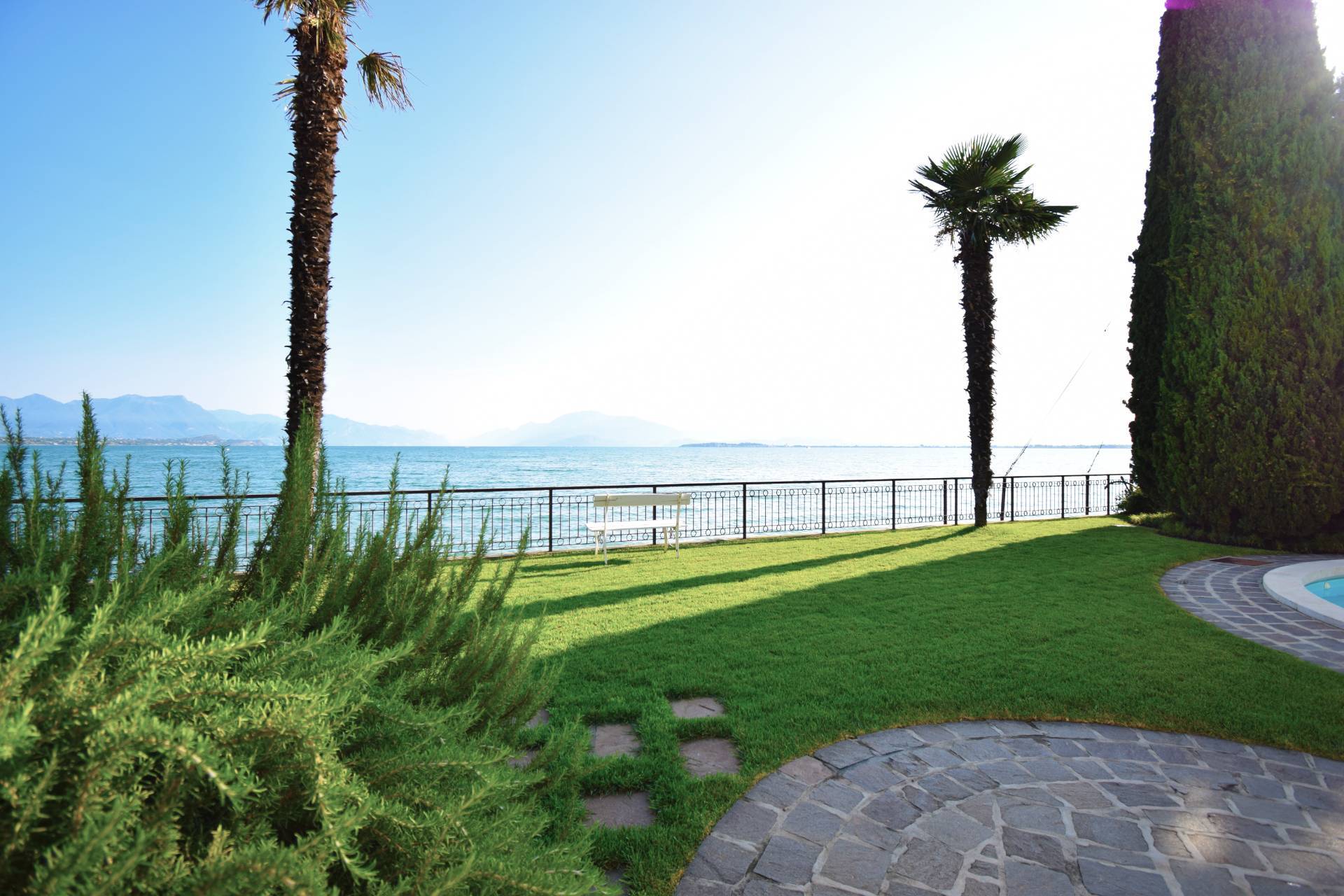 Desenzano del Garda, Brescia, 25015, IT, 4 Bedrooms Bedrooms, ,4 BathroomsBathrooms,Residential,For Sale,1826447