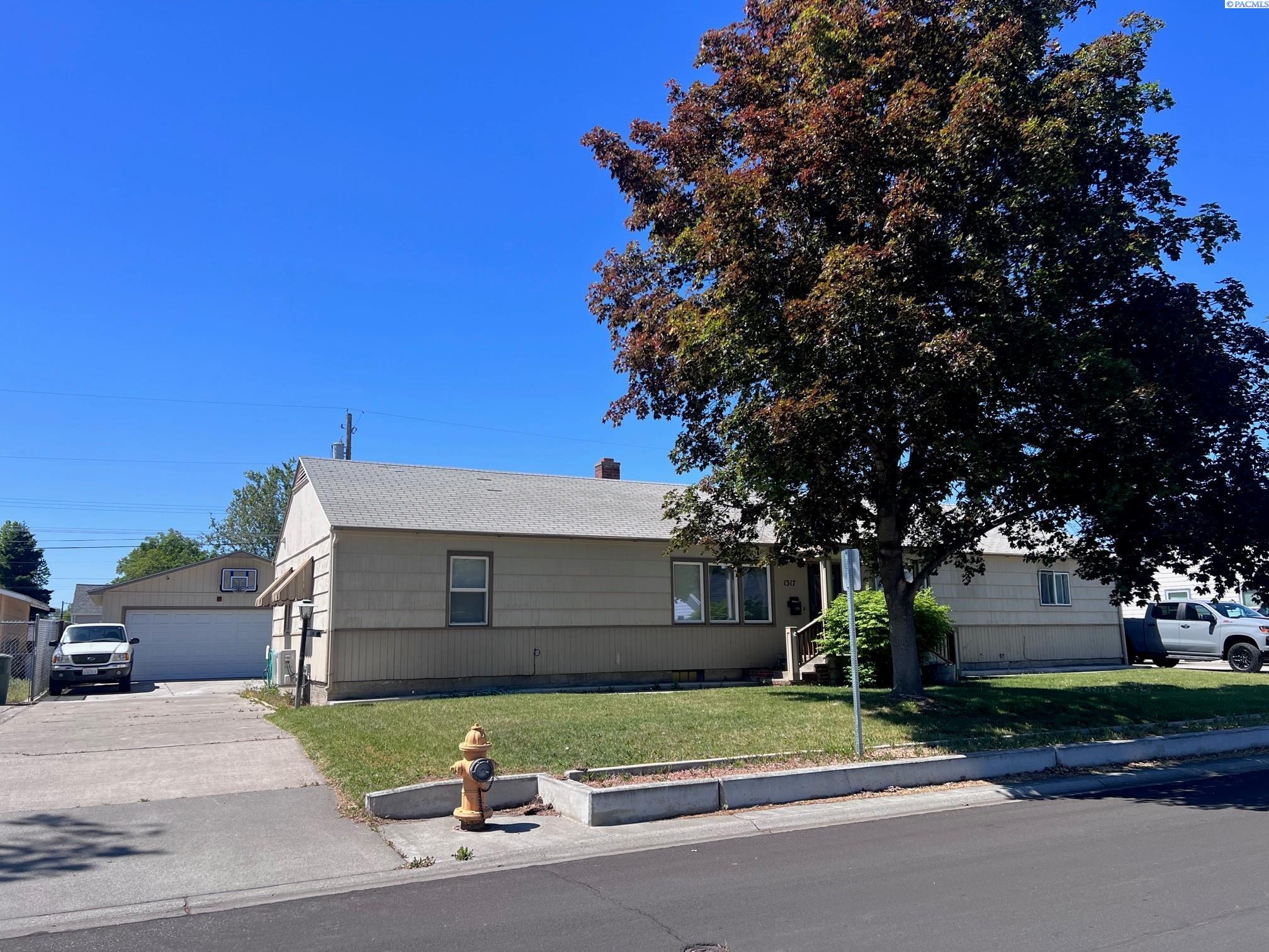 Richland, Washington, 99354, United States, 4 Bedrooms Bedrooms, ,Residential,For Sale,1806470