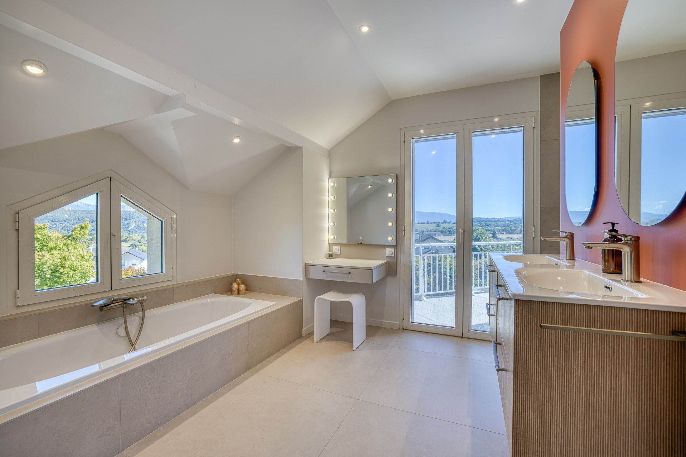  La Balme-de-Sillingy – Elegant property with swimming pool - 物件實景