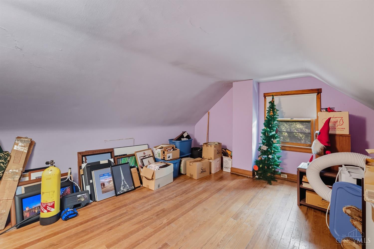 Cincinnati, Ohio, 45209, United States, 5 Bedrooms Bedrooms, ,2 BathroomsBathrooms,Residential,For Sale,1966693