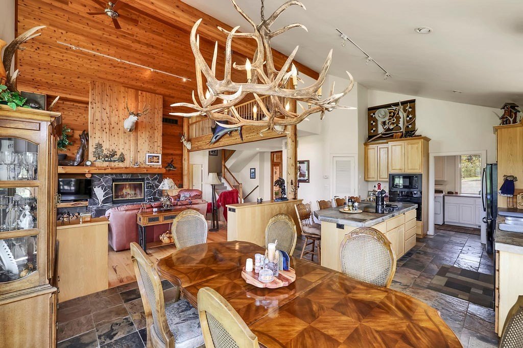New Meadows, Idaho, 83654, United States, 3 Bedrooms Bedrooms, ,1 BathroomBathrooms,Residential,For Sale,1846350