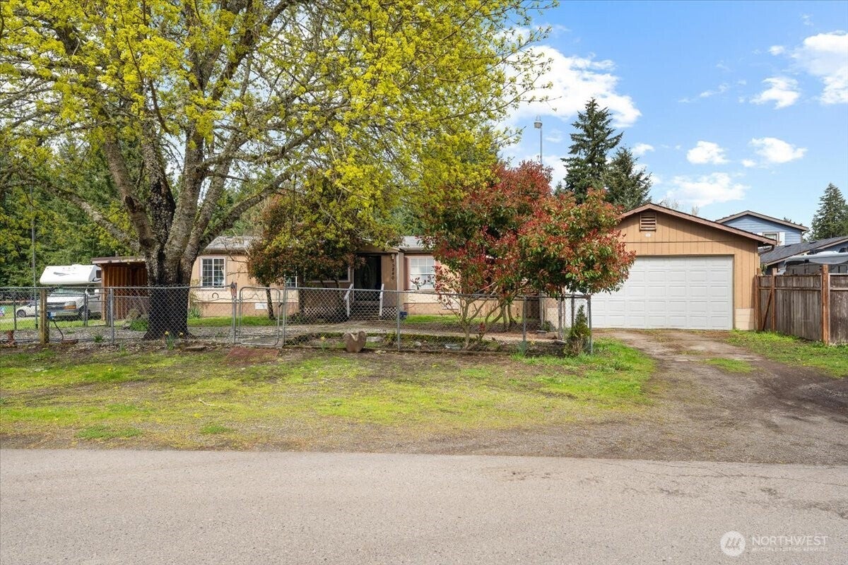 Yelm, Washington, 98597, United States, 3 Bedrooms Bedrooms, ,Residential,For Sale,1975708