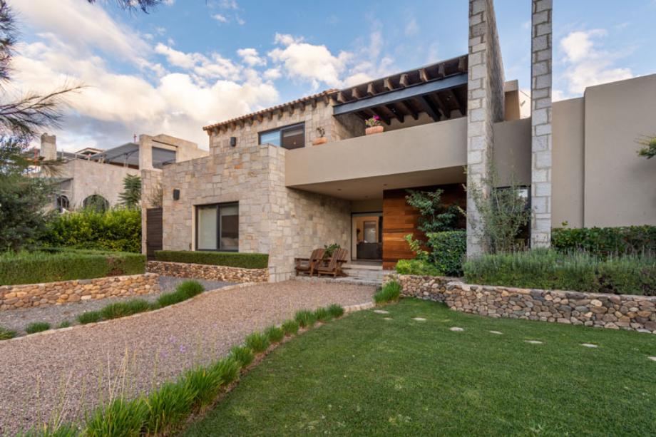 Dolores Hidalgo Cuna de la Independencia Nacional, Guanajuato, 37800, Mexico, 4 Bedrooms Bedrooms, ,4 BathroomsBathrooms,Residential,For Sale,1686394