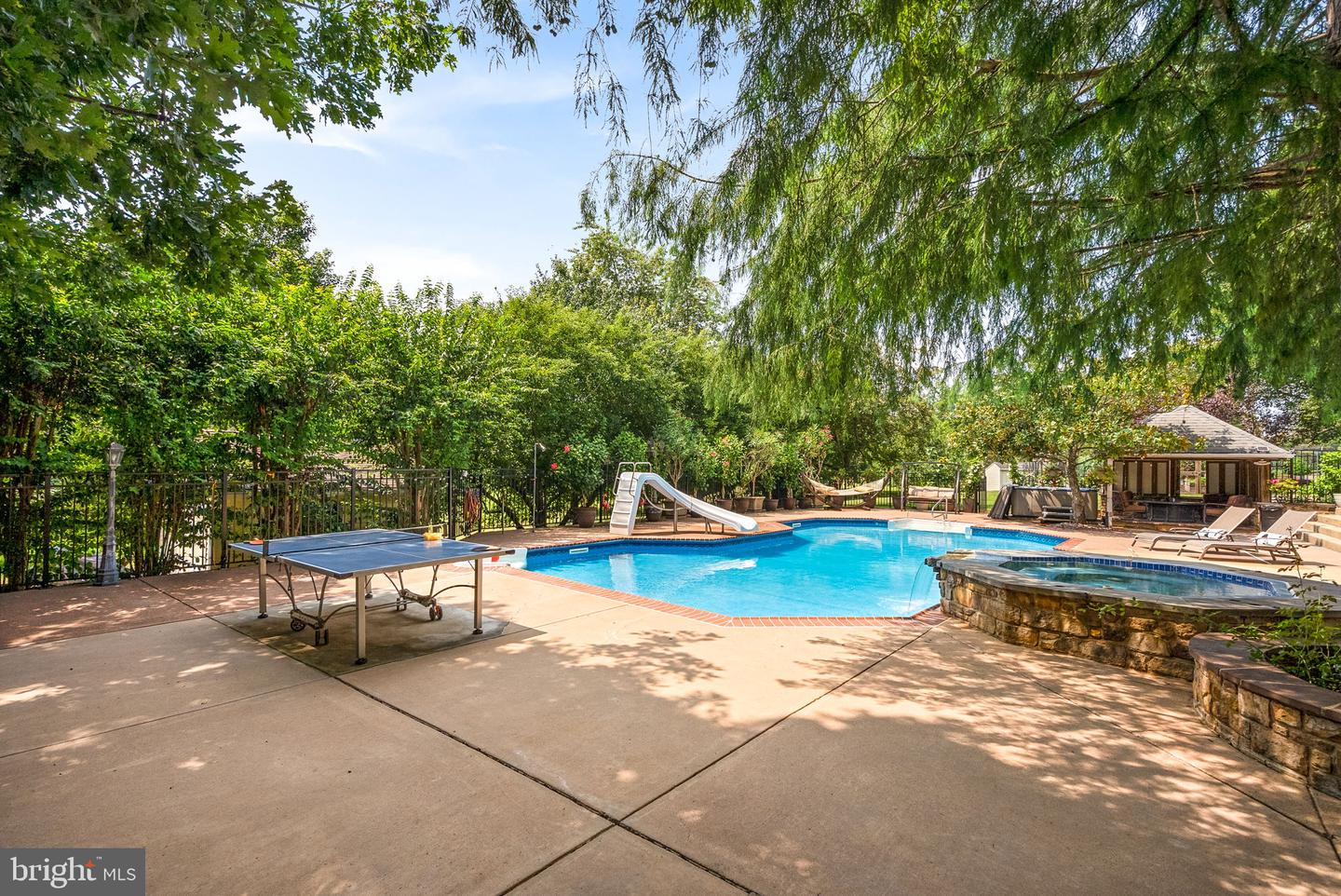 Waterford, Virginia, 20197, United States, 5 Bedrooms Bedrooms, ,4 BathroomsBathrooms,Residential,For Sale,1940957