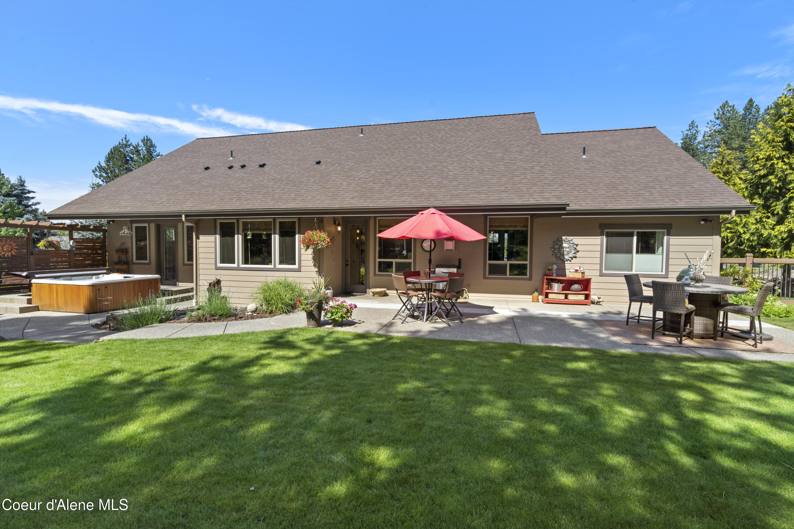 Coeur d'Alene, Idaho, 83815, United States, 5 Bedrooms Bedrooms, ,4 BathroomsBathrooms,Residential,For Sale,2048634