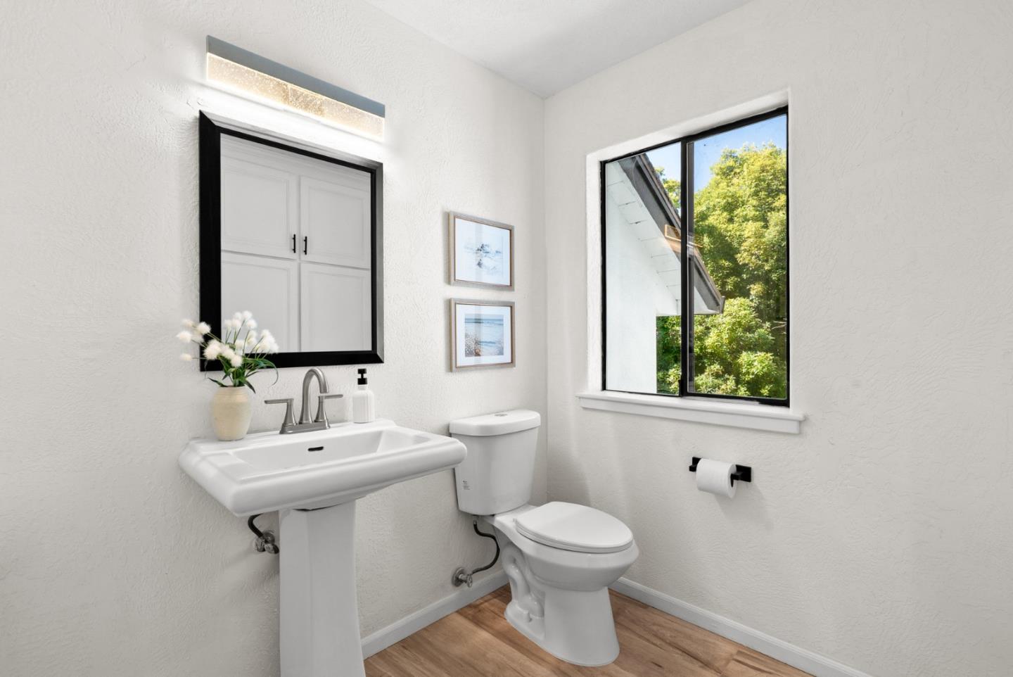 Aptos, California, 95003, United States, 5 Bedrooms Bedrooms, ,3 BathroomsBathrooms,Residential,For Sale,1895468
