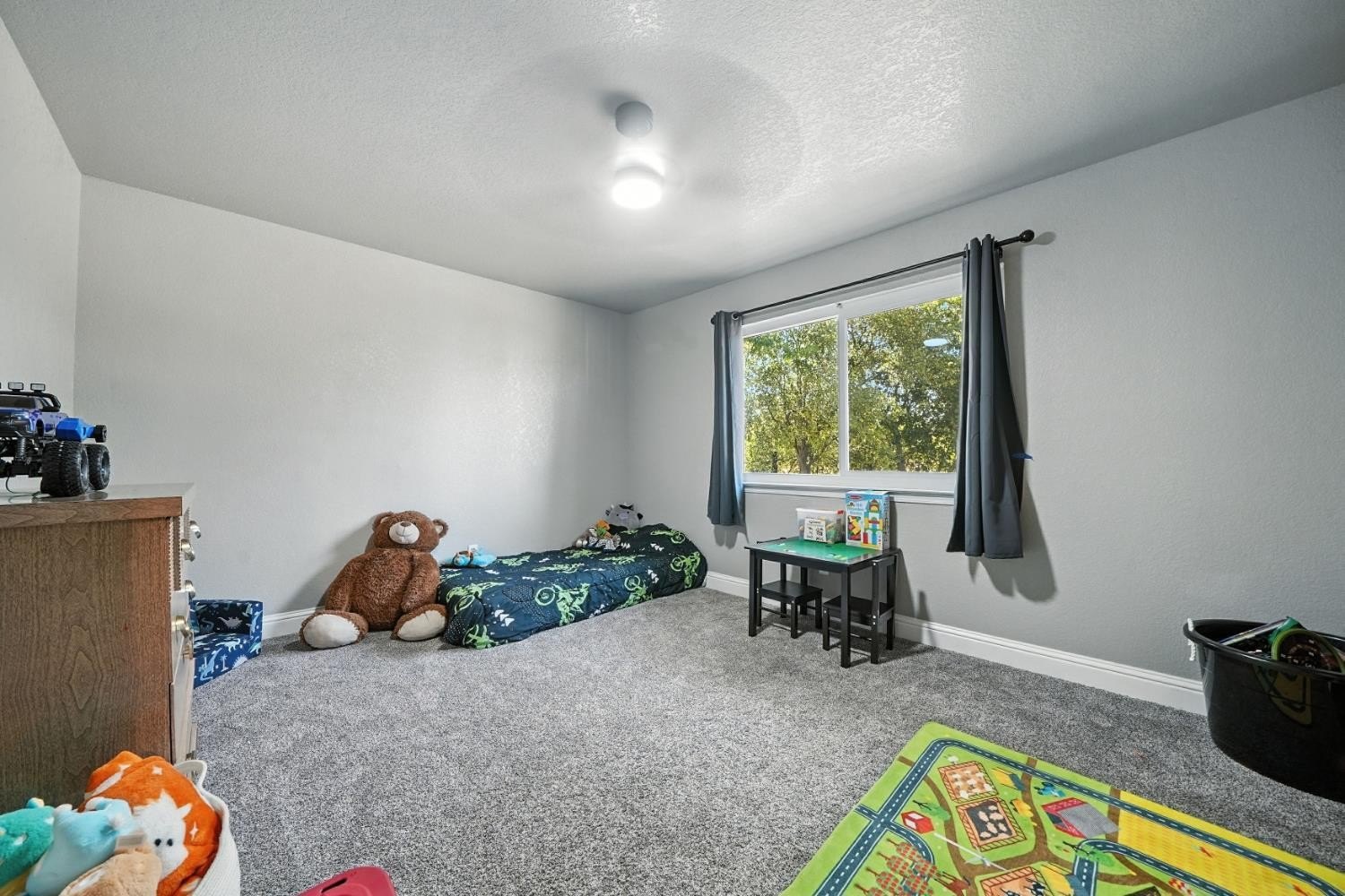 Valley Springs, California, 95252, United States, 3 Bedrooms Bedrooms, ,2 BathroomsBathrooms,Residential,For Sale,1984157