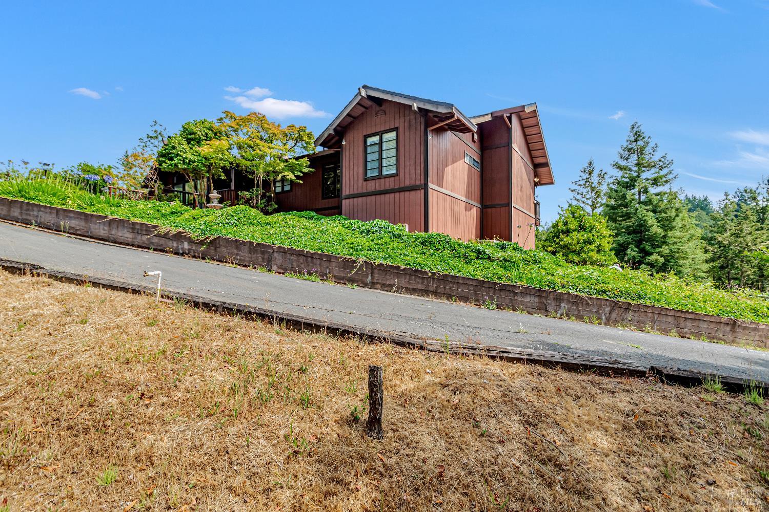 Sebastopol, California, 95472, United States, 3 Bedrooms Bedrooms, ,3 BathroomsBathrooms,Residential,For Sale,1895482