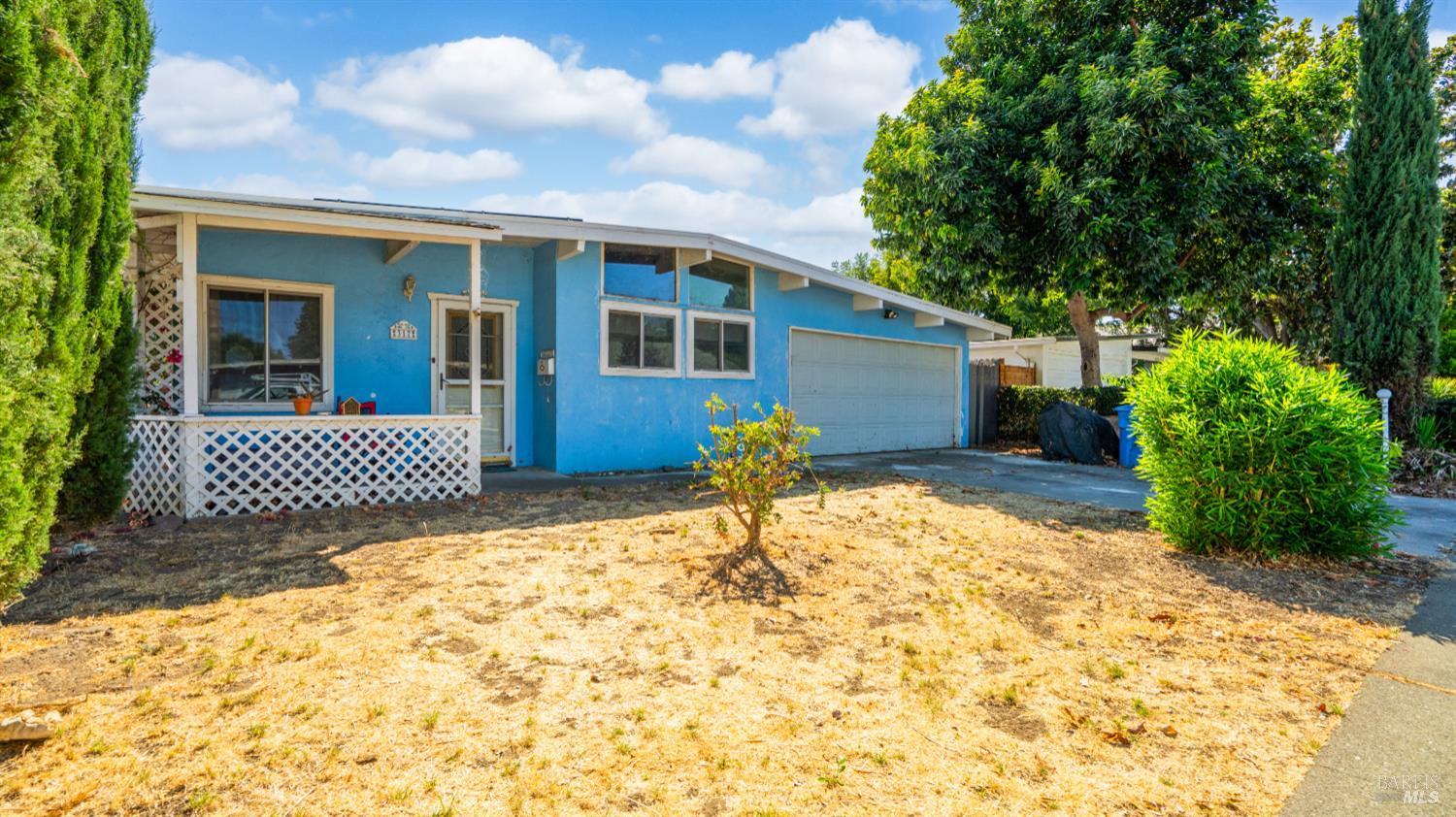 Vacaville, California, 95688, United States, 3 Bedrooms Bedrooms, ,2 BathroomsBathrooms,Residential,For Sale,1941948