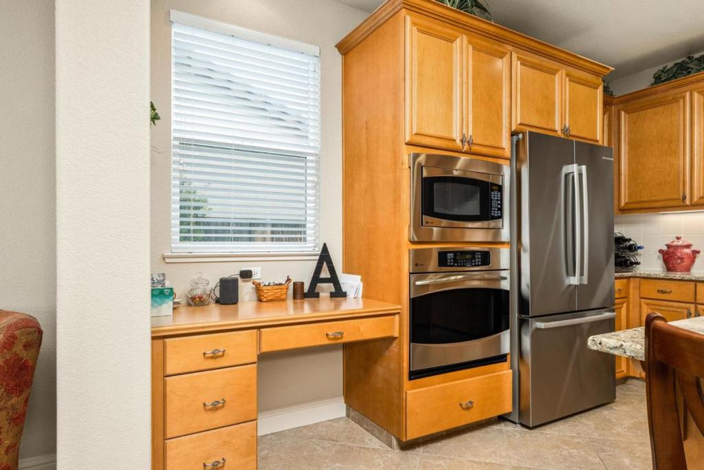 Oakdale, California, 95361, United States, 4 Bedrooms Bedrooms, ,2 BathroomsBathrooms,Residential,For Sale,1981612