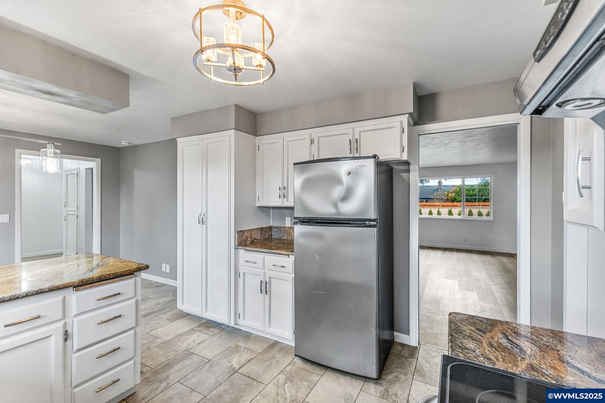 Keizer, Oregon, 97303, United States, 3 Bedrooms Bedrooms, ,2 BathroomsBathrooms,Residential,For Sale,1989311