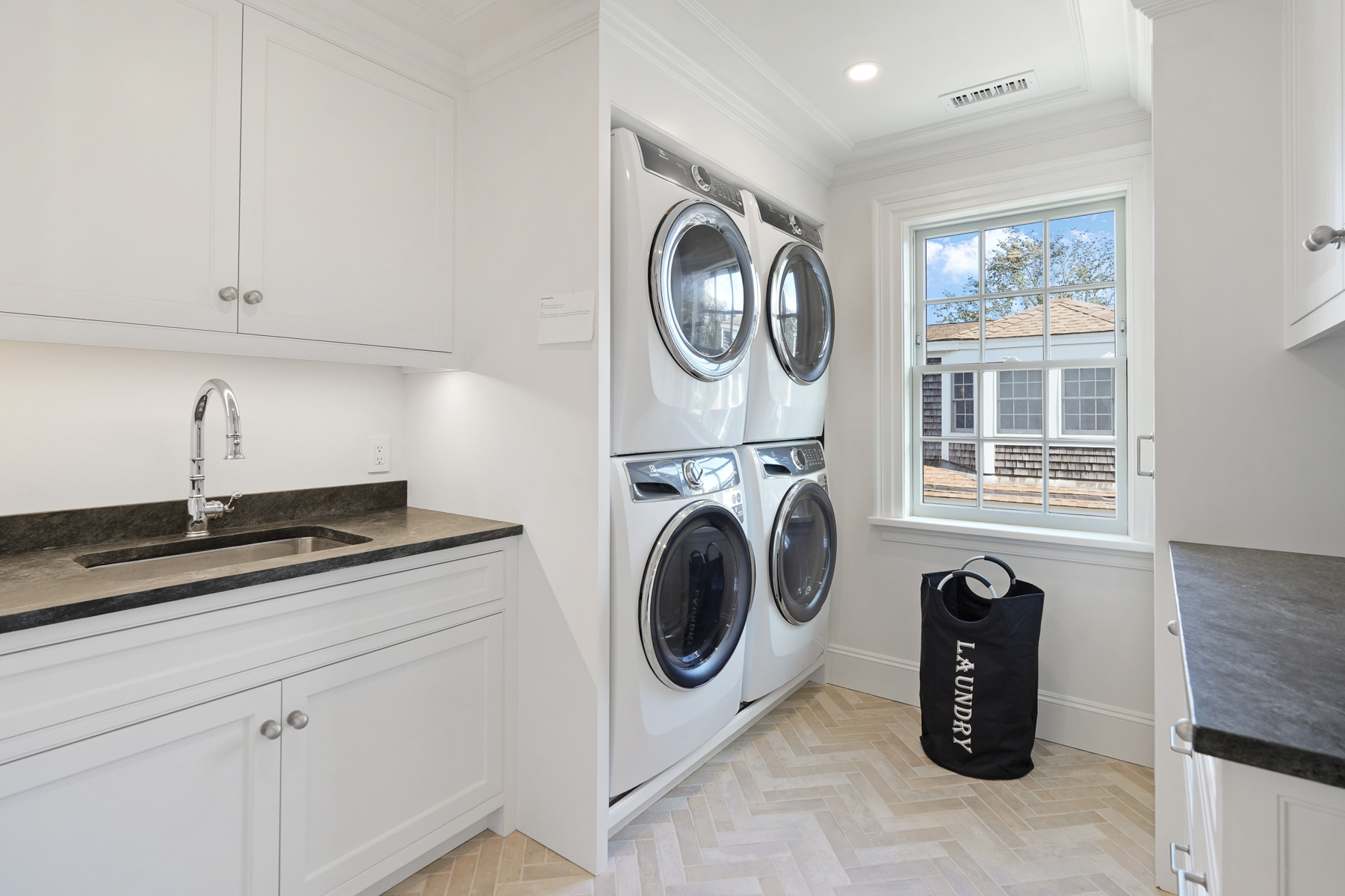  A Rare Legacy Offering in the Heart of Edgartown Village - 物件實景