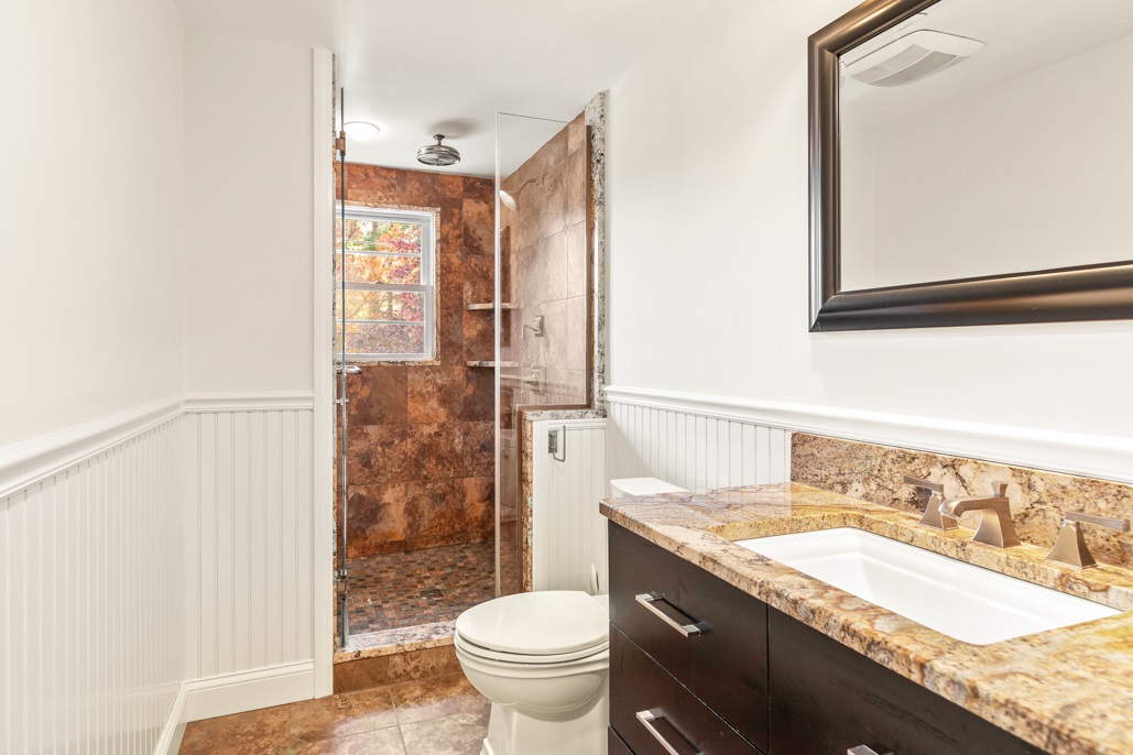 Billerica, Massachusetts, 01821, United States, 4 Bedrooms Bedrooms, ,4 BathroomsBathrooms,Residential,For Sale,1935395