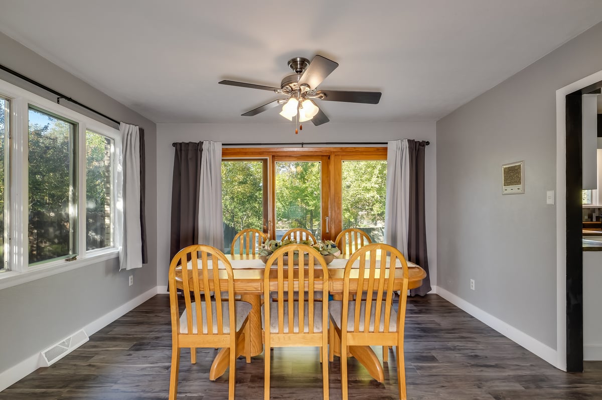 Cheyenne, Wyoming, 8200, United States, 6 Bedrooms Bedrooms, ,2 BathroomsBathrooms,Residential,For Sale,2007508