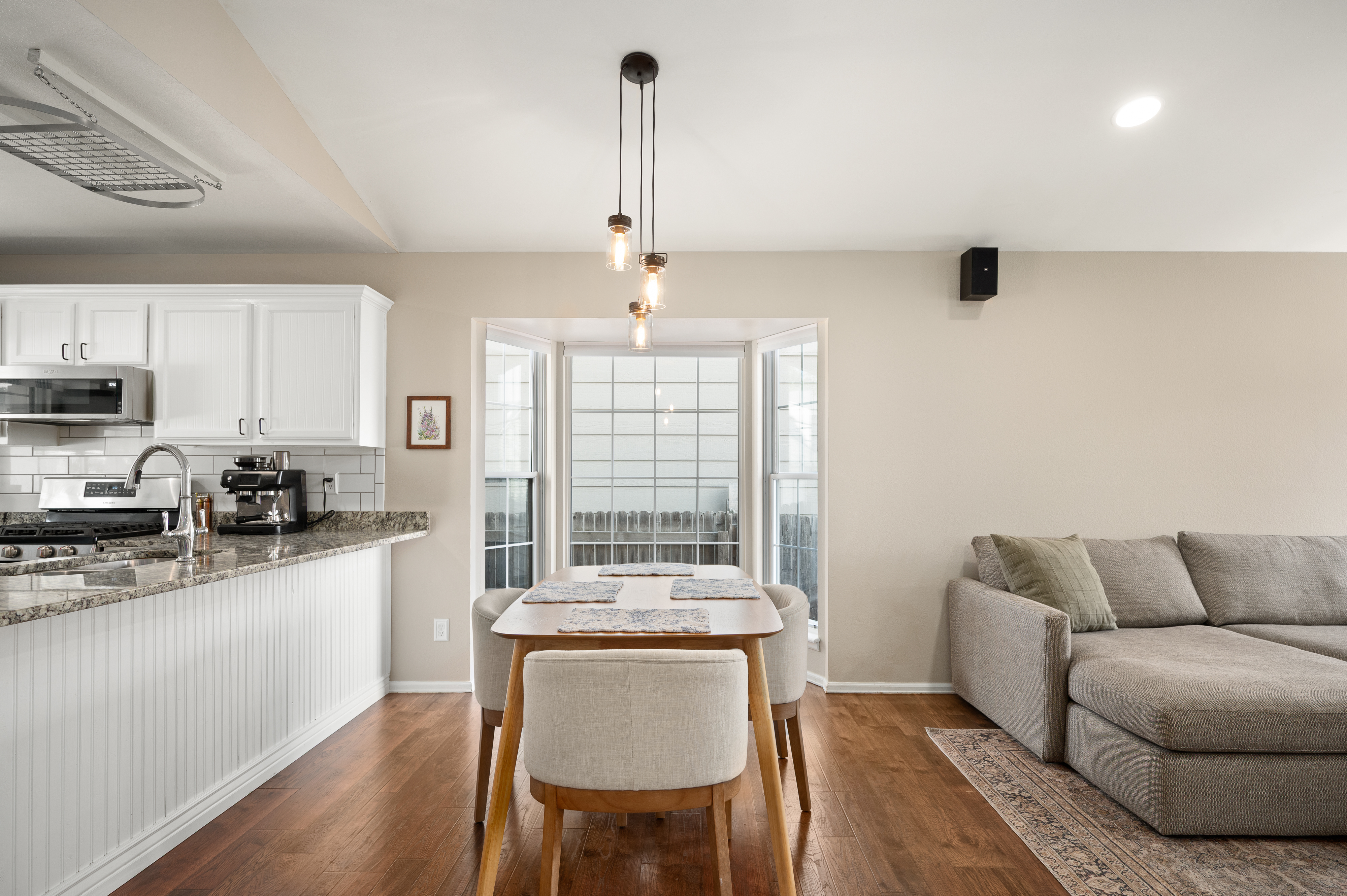  Delightful and Move-In Ready - 物件實景