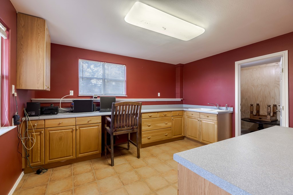 Kerrville, Texas, 78028, United States, 4 Bedrooms Bedrooms, ,4 BathroomsBathrooms,Residential,For Sale,1921517