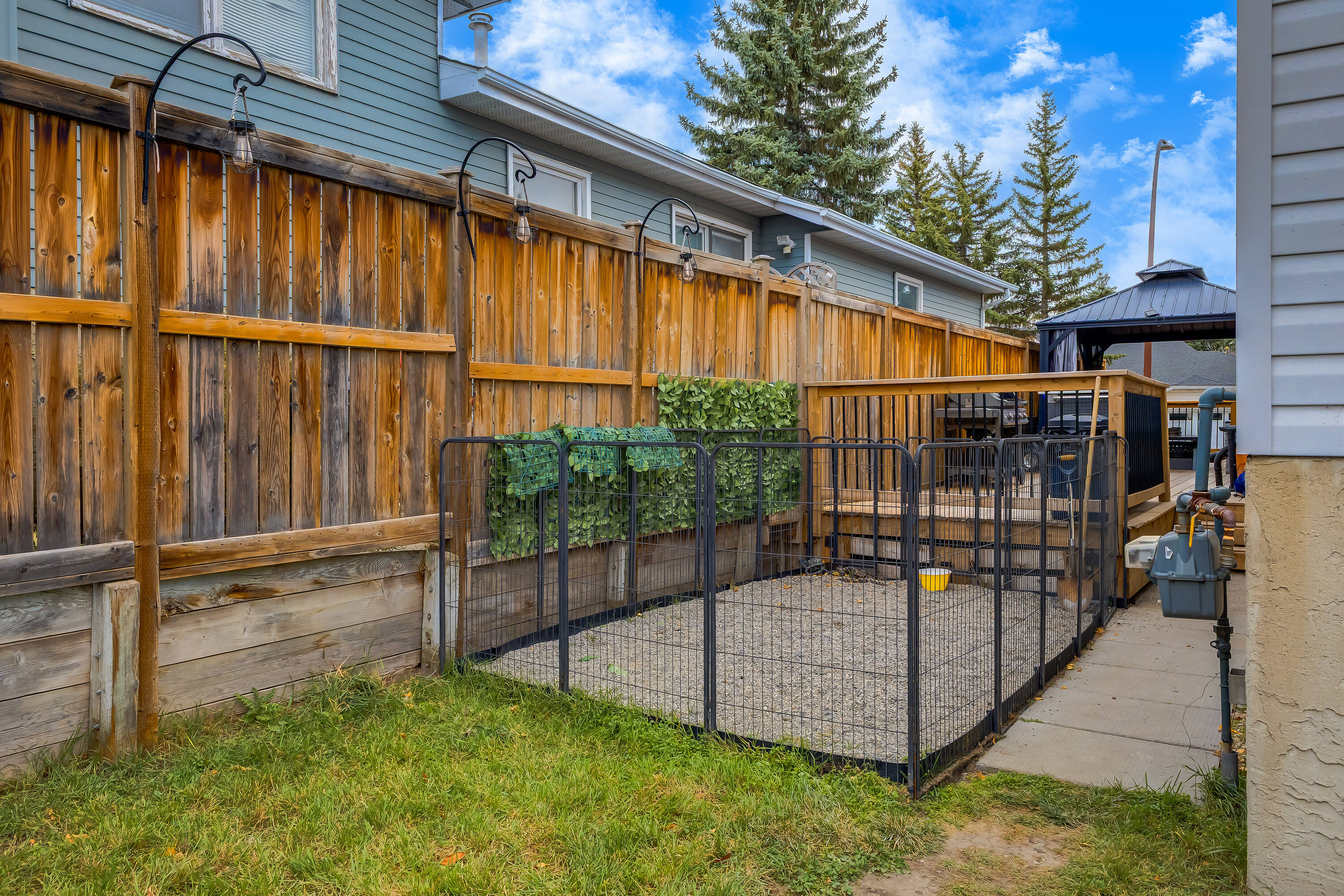  228 Deer Ridge Place SE - 物件實景