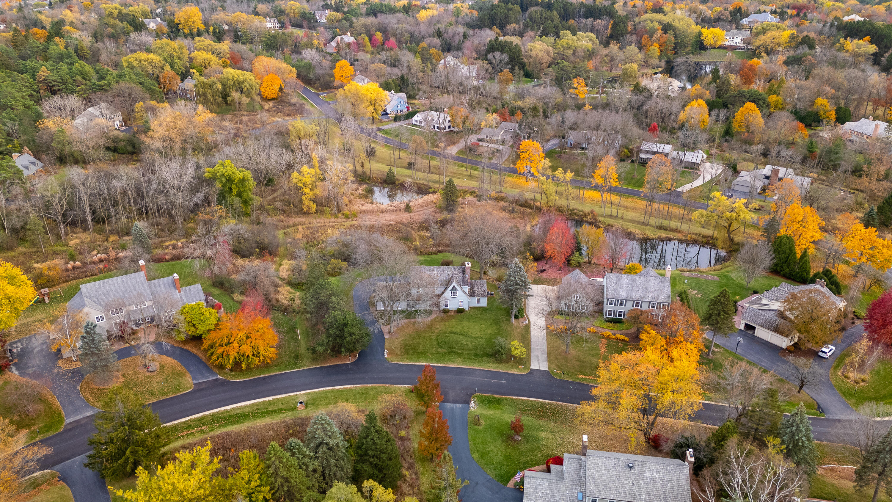 Mequon, Wisconsin, 53092, United States, 4 Bedrooms Bedrooms, ,3 BathroomsBathrooms,Residential,For Sale,1989588