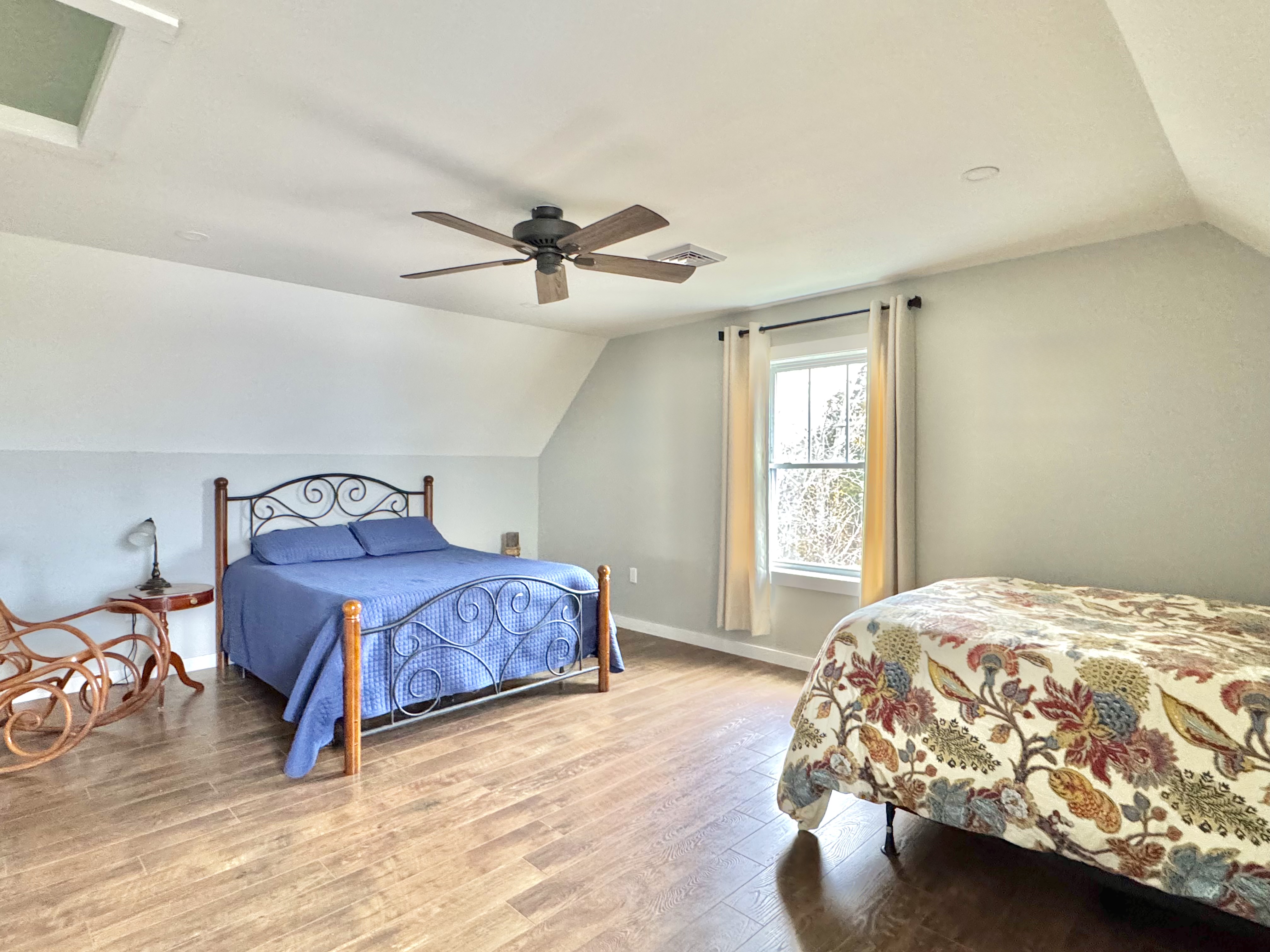 Athens, New York, 12015, United States, 3 Bedrooms Bedrooms, ,3 BathroomsBathrooms,Residential,For Sale,1995415