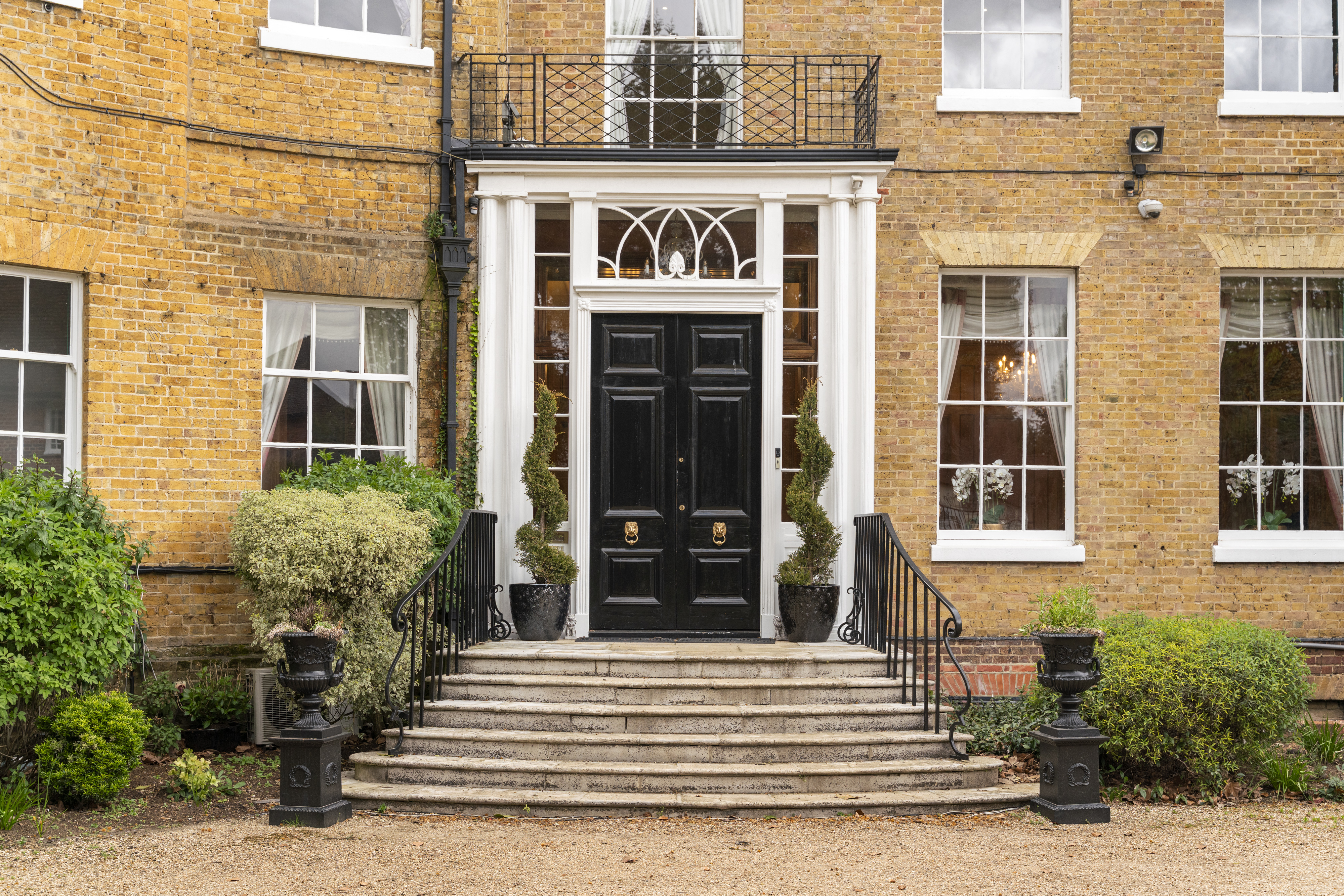  Late Georgian house with sweeping grounds in the heart of Monken Hadley - 物件實景