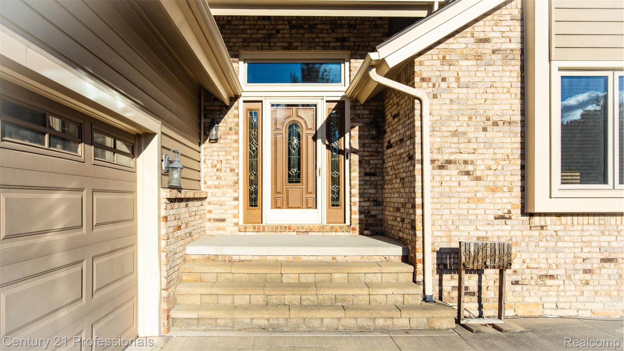 RochesterHills, Michigan, 48309, United States, 4 Bedrooms Bedrooms, ,4 BathroomsBathrooms,Residential,For Sale,1980404