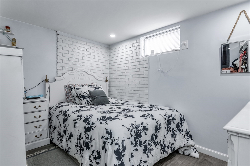 Methuen, Massachusetts, 01844, United States, 6 Bedrooms Bedrooms, ,4 BathroomsBathrooms,Residential,For Sale,2015357