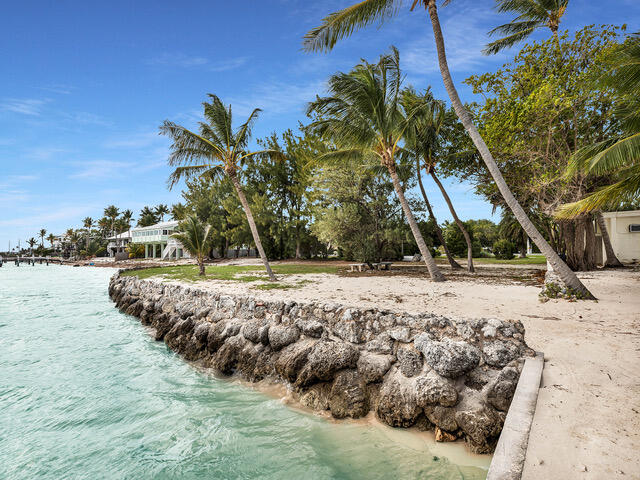 Islamorada, Florida, 33036, United States, 3 Bedrooms Bedrooms, ,3 BathroomsBathrooms,Residential,For Sale,1895165