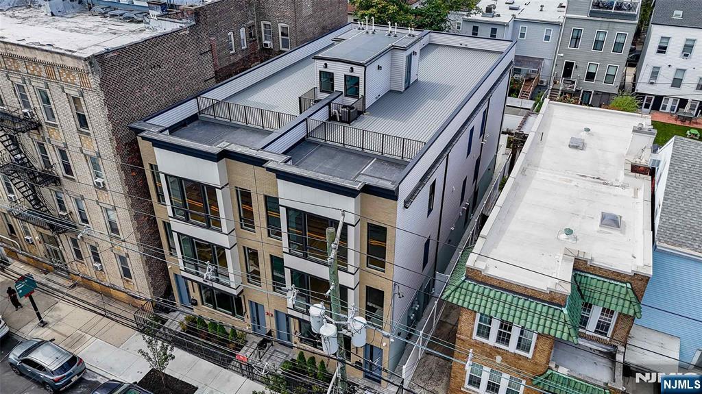 Jersey City, New Jersey, 07307, United States, 3 Bedrooms Bedrooms, ,2 BathroomsBathrooms,Residential,For Sale,1947058