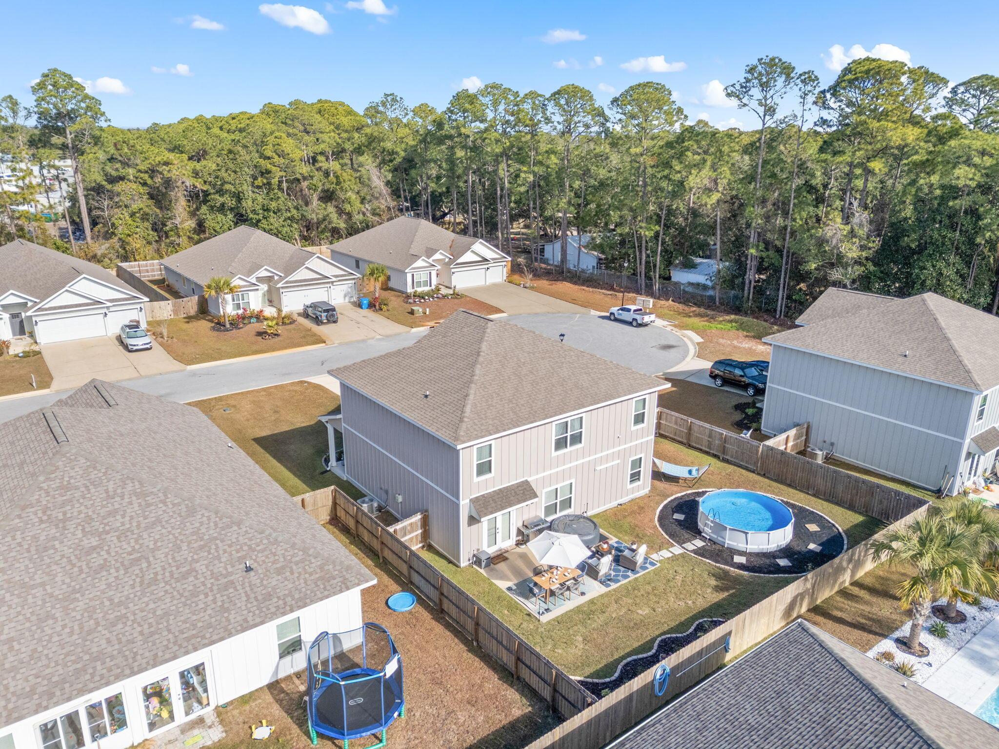 Gulf Breeze, Florida, 32563, United States, 5 Bedrooms Bedrooms, ,3 BathroomsBathrooms,Residential,For Sale,1934954