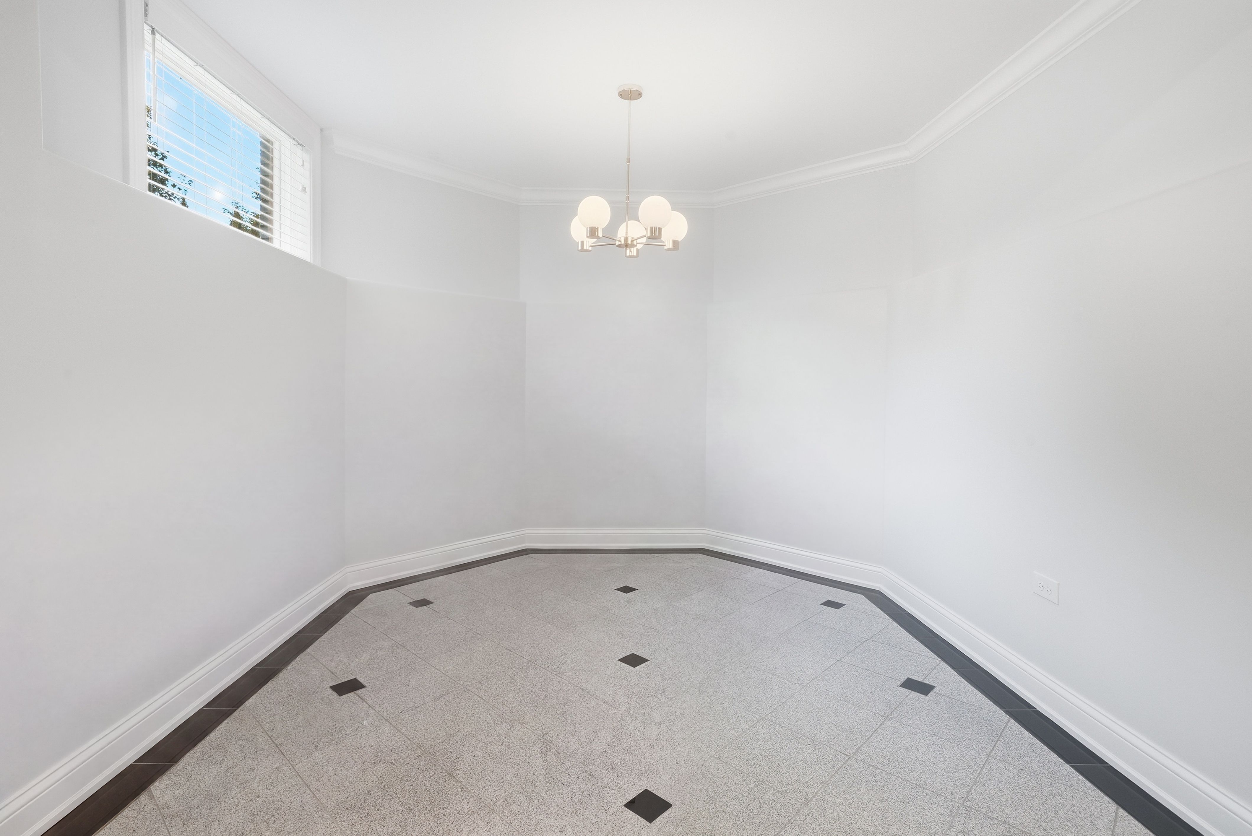  Perfectly Positioned in the Prestigious Golfview Hills Community of Hinsdale - 物件實景