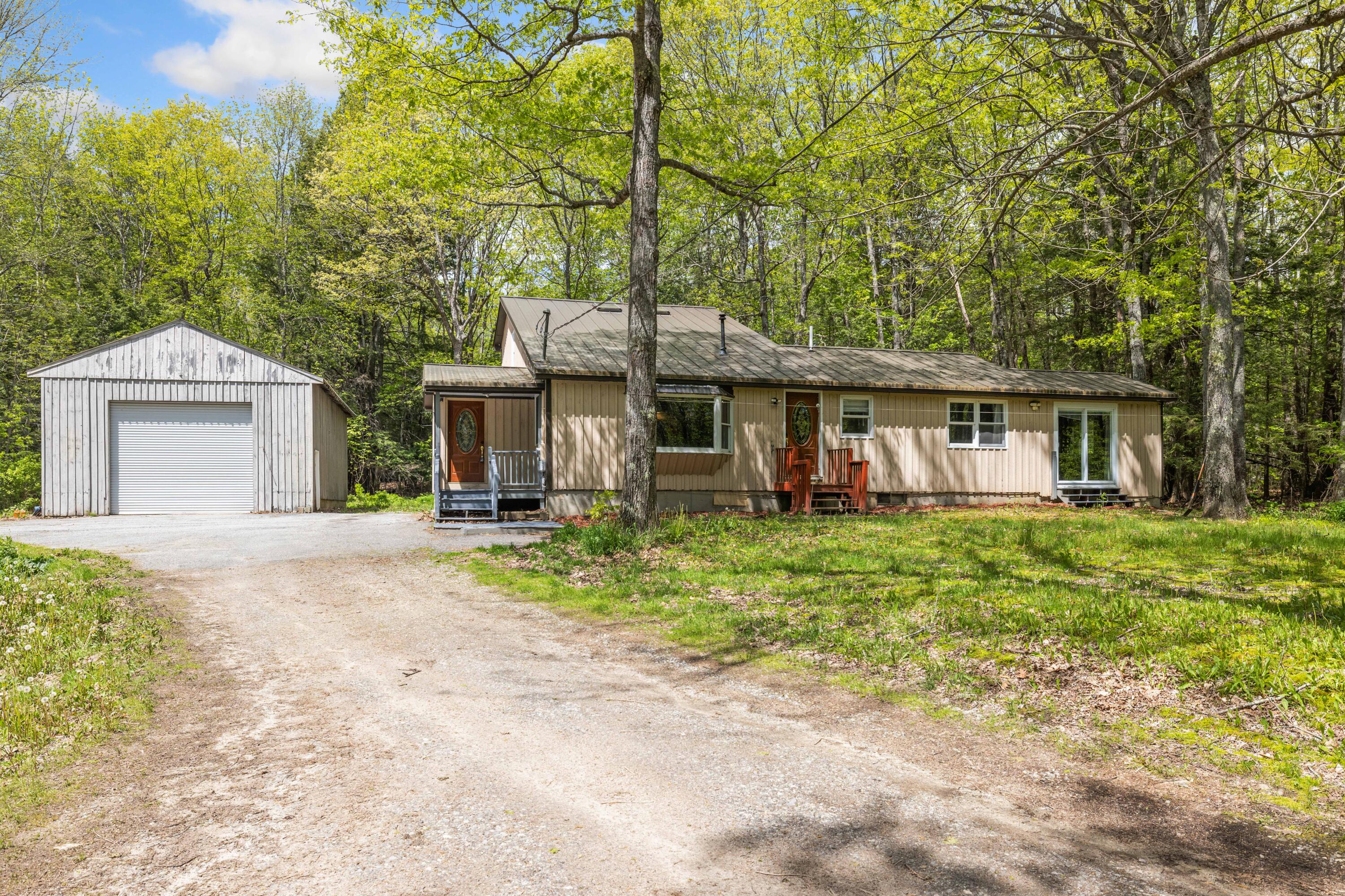 Topsham, Maine, 04086, United States, 4 Bedrooms Bedrooms, ,2 BathroomsBathrooms,Residential,For Sale,1838332