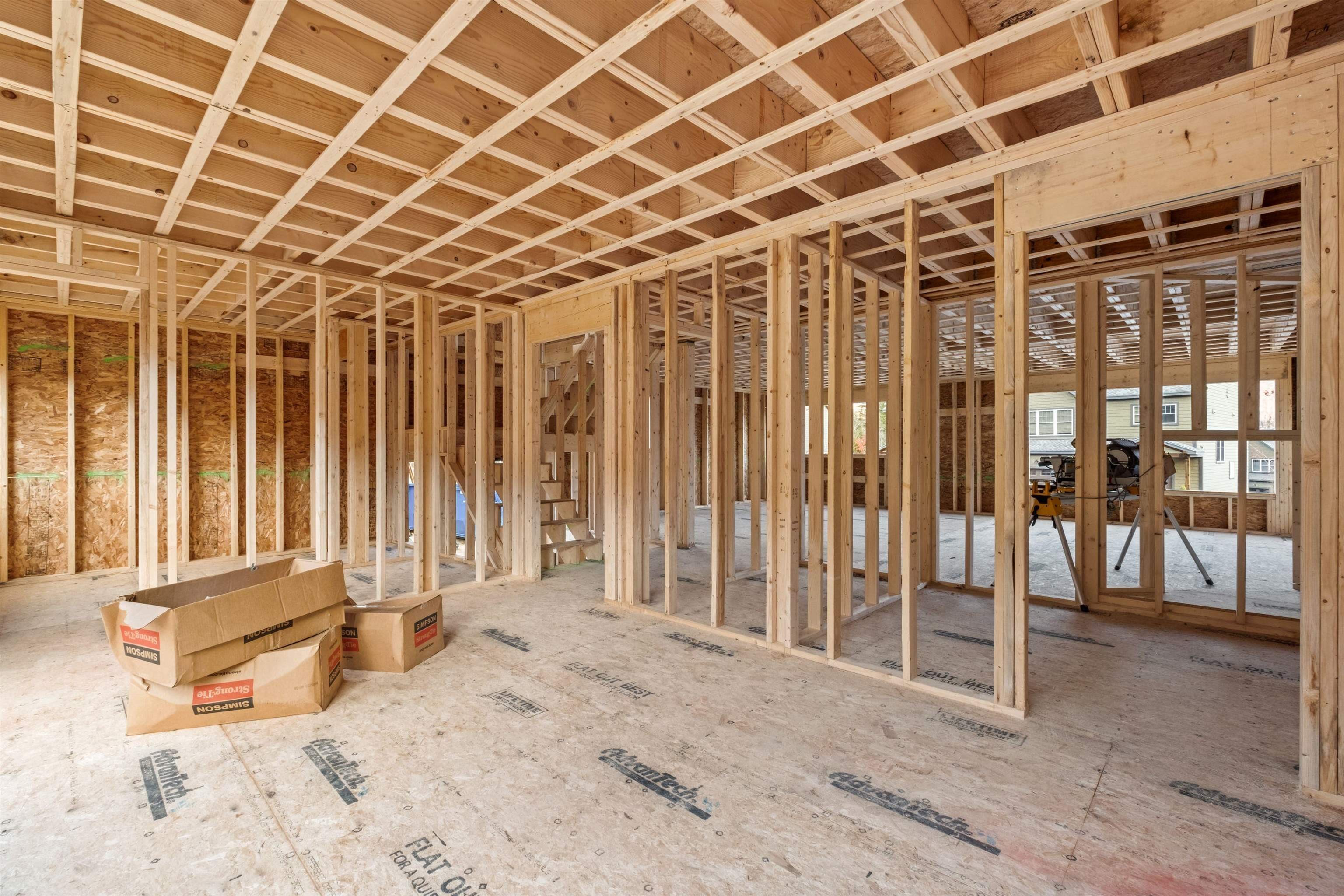 Lincoln, New Hampshire, 03251, United States, 5 Bedrooms Bedrooms, ,5 BathroomsBathrooms,Residential,For Sale,1978136