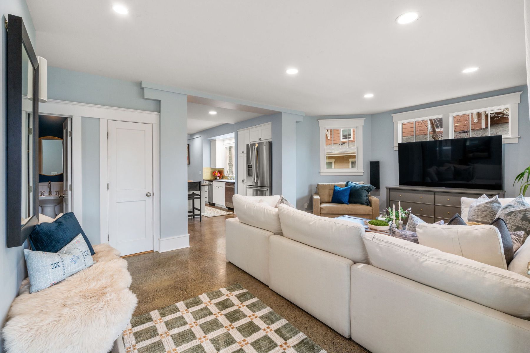  810 S Willson Ave - 物件實景