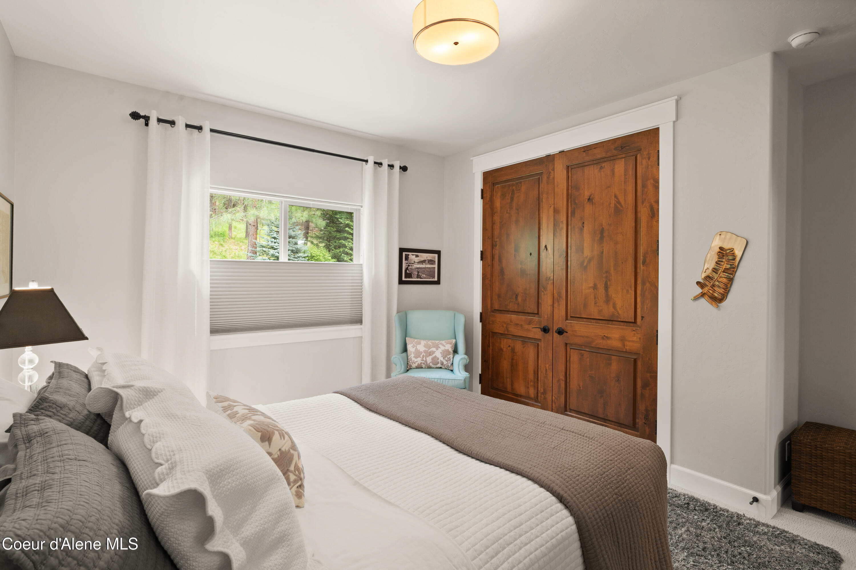 Coeur d'Alene, Idaho, 83815, United States, 5 Bedrooms Bedrooms, ,4 BathroomsBathrooms,Residential,For Sale,2048634
