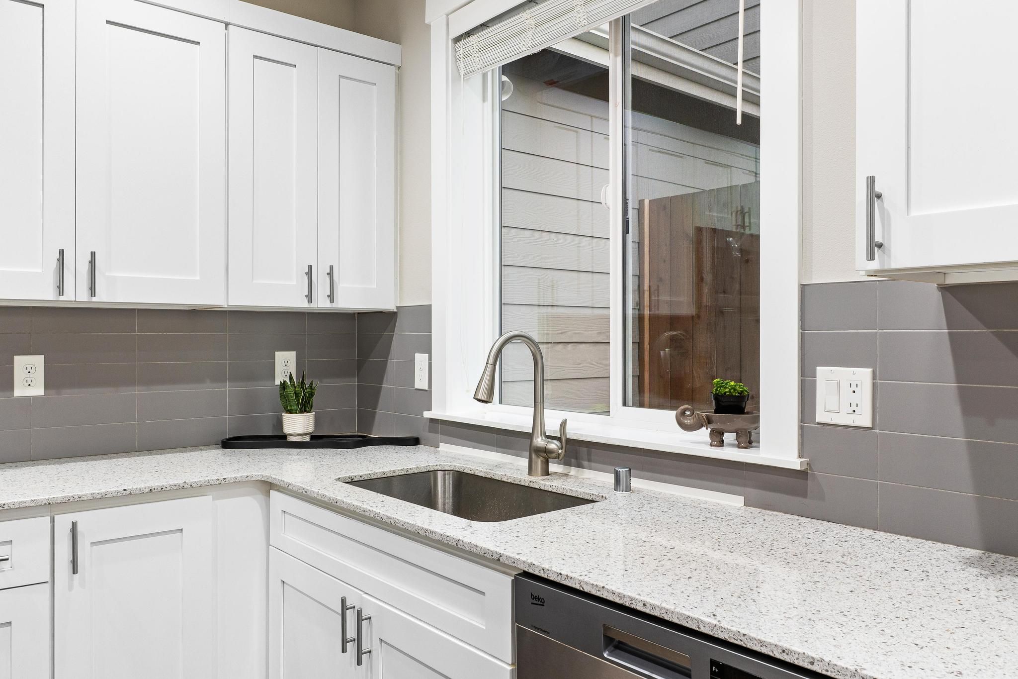  423 205th St SW, Lynnwood, WA 98036 - 物件實景